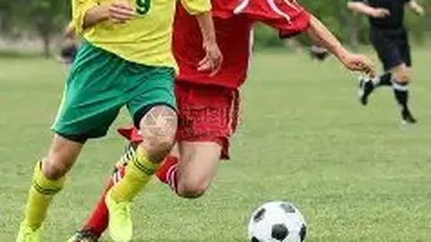 俱樂部杯激戰中火花迸發，皮特森25分10籃獲冠軍，趙睿傷退，米奇23分17籃領導新疆逆風奪勝